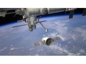 SpaceX ��������, ��� �� ������ � �������� Dragon �� ��� 19 ���