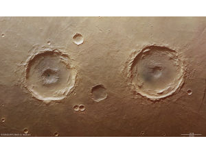 Mars Express представил впечатляющие снимки марсианских взрывных кратеров Mars Express представил впечатляющие снимки марсианских взрывных кратеров