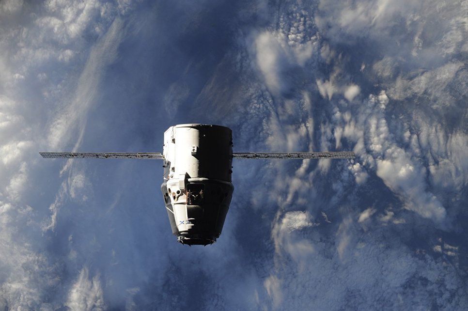 Отстыковку корабля Dragon от МКС перенесли на 3 июля из- за непогоды Отстыковку корабля Dragon от МКС перенесли на 3 июля из- за непогоды