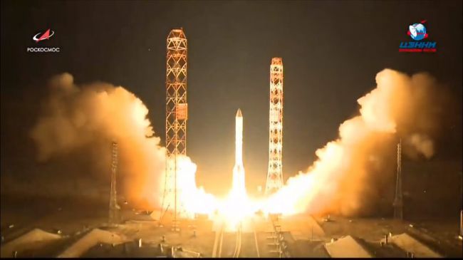 Российская ракета «Протон» выводит на орбиту мощный спутник связи «Ямал-601»