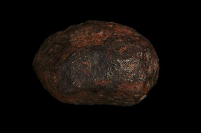 В известном метеорите обнаружен неземной минерал