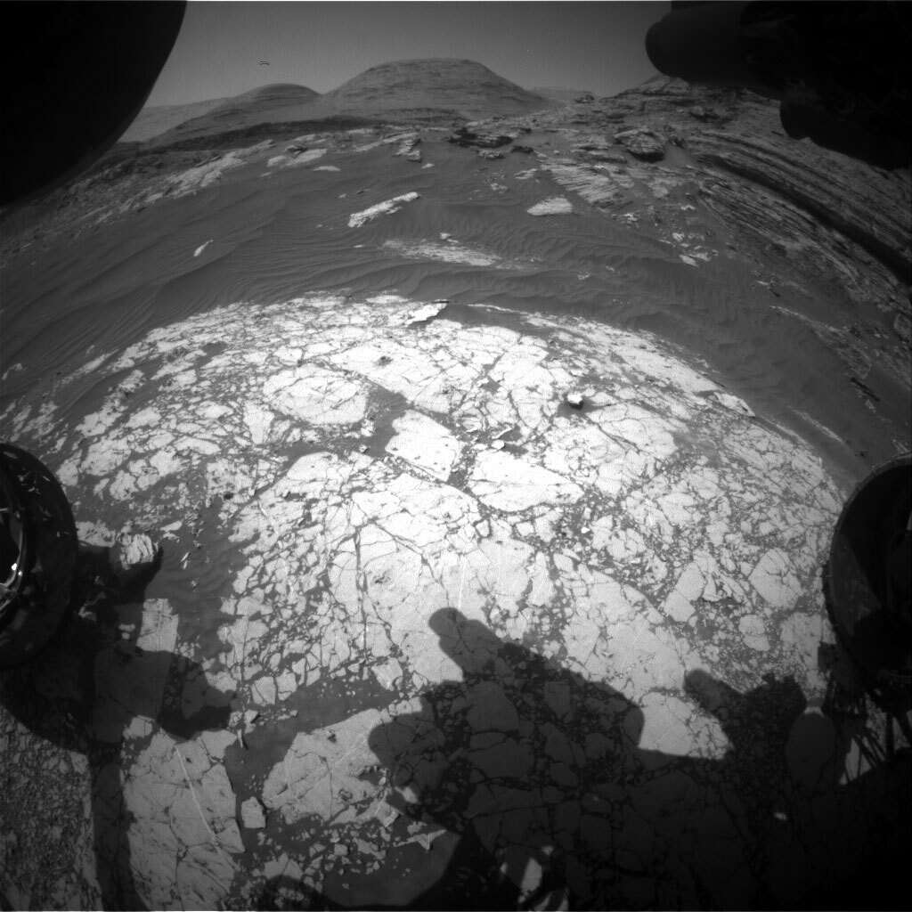 Марс, Curiosity, 3061 день: Очарование холмистых пейзажей