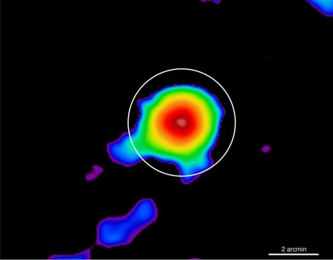 Массивное скопление галактик ClG-J104803.7+313843 изучено в рентгеновском диапазоне
