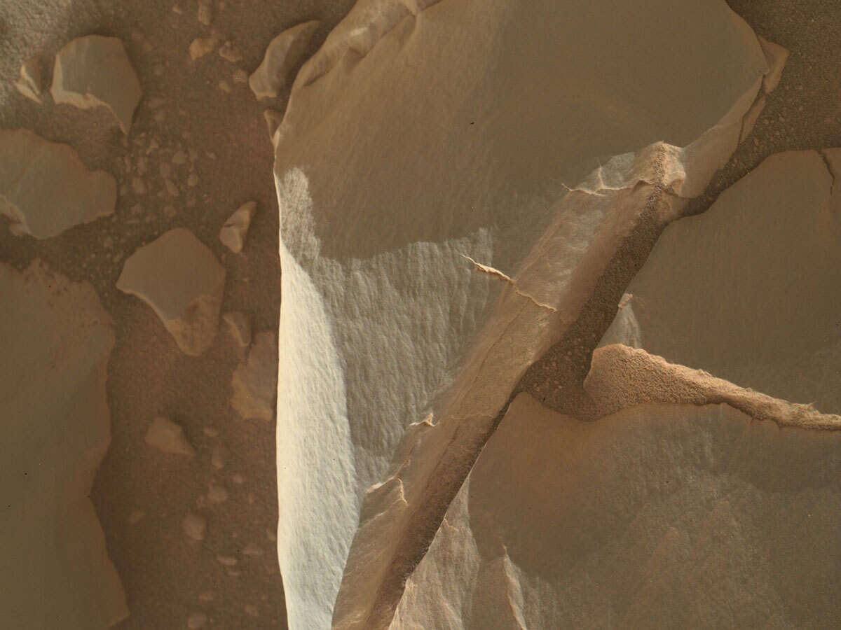 Марс, Curiosity, 3422-3423 сол: Изучение Silly Place