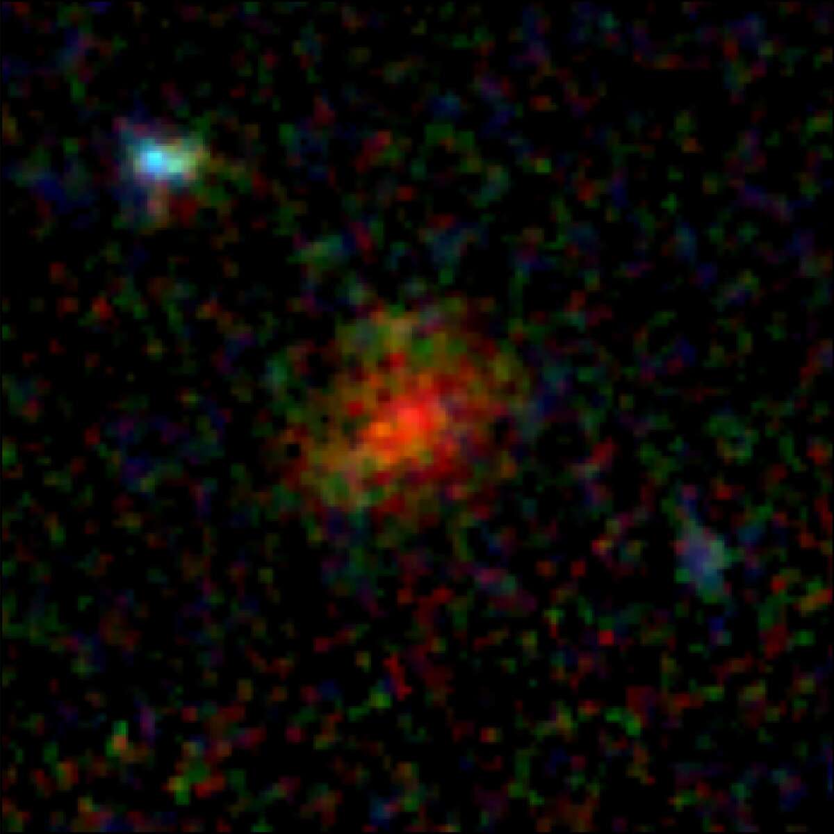 "В поисках зарождения звезд: в пылинке была запечатлена новая галактика на снимке телескопа «Джеймс Уэбб»"