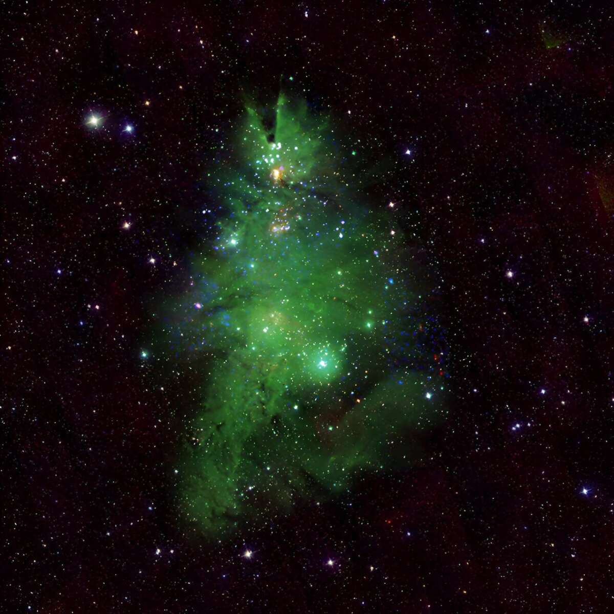 Опубликовано новое изображение скопления NGC 2264 от NASA