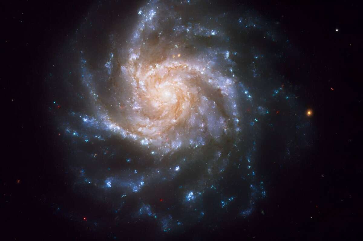 Относительно большое количество спиральных галактик было в ранней Вселенной, как показывает исследование