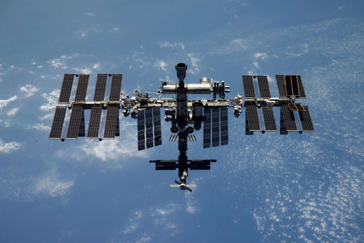 «Роскосмос» сообщил, что утечка на МКС не представляет опасности для экипажа